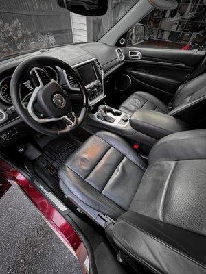 Jeep Grand Cherokee Interior Detail