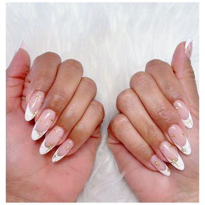 Medium almond gel x with design