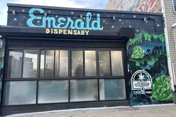 Live Better with Cannabis. Learn how at The Emerald Dispensary in Bushwick, Brooklyn.