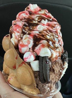 Bubble egg waffle with ice cream and toppings