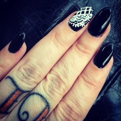 That lace nail art? Was done freehand by Amy!