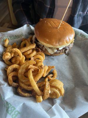 Amarillo burger & curly fries