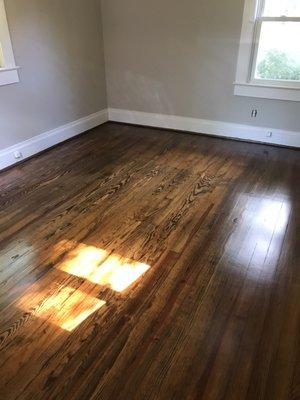 Newly refinished hardwood floors!