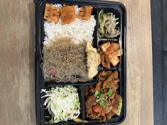 Spicy pork bulgogi lunch box