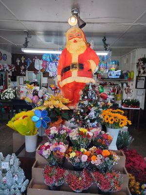 Antique Santa at his post. Traditional!!!!