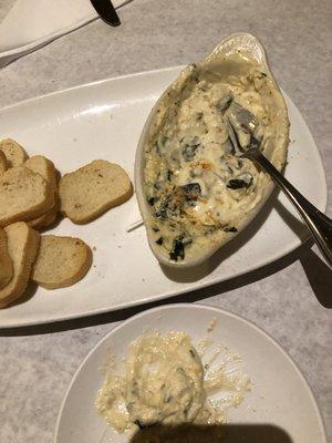 Crab Dip Appetizer; came with little crostinis.