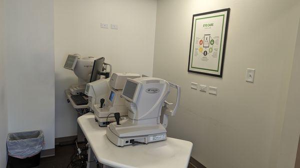 We have the latest and most advanced technology to give you a comprehensive eye exam.