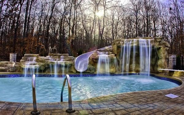 Custom Swimming Pool Waterfalls