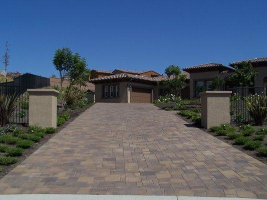 Stunning pavement work by our landscaper expert craftsmen.