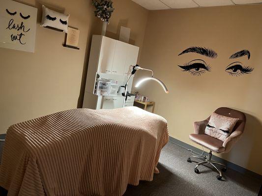 Lash Extensions at Island Beauty Aesthetics