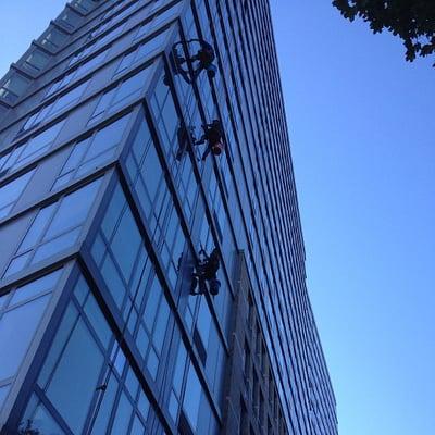 VIP Special Services Window Cleaners rappelling 27 stories above the city streets. Wait we get paid for this..? FUN, FUN, FUN !