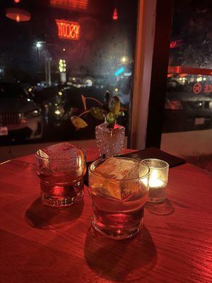 Old fashioned & Negroni cocktails