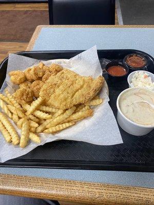 Shrimp, haddock, fries and chowder!