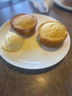 Cornbread muffin, soft and delicious