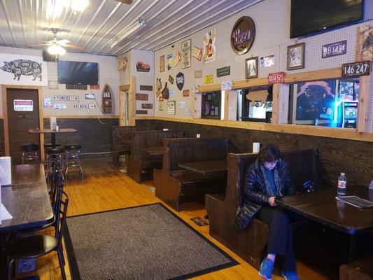 RUSTIC DINING AREA