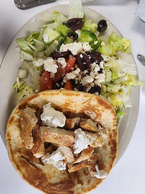 Greek Salad with grilled chicken