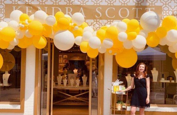 Kendra Scott on Walnut street