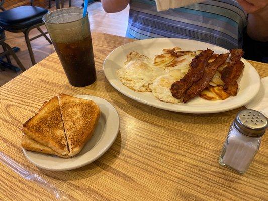 2 eggs and bacon combo with American fries