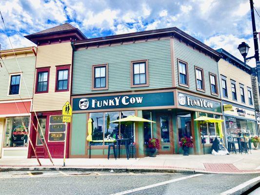 Funky Cow storefront