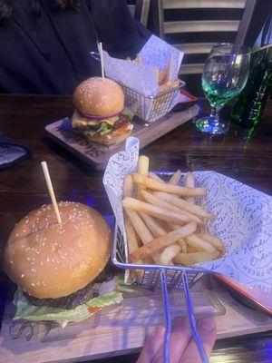 Steak burger and Cheeseburger