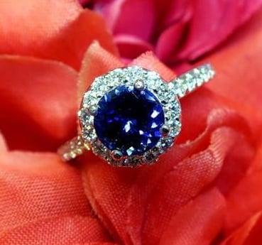 18k White Gold Tanzanite & Diamond Ring