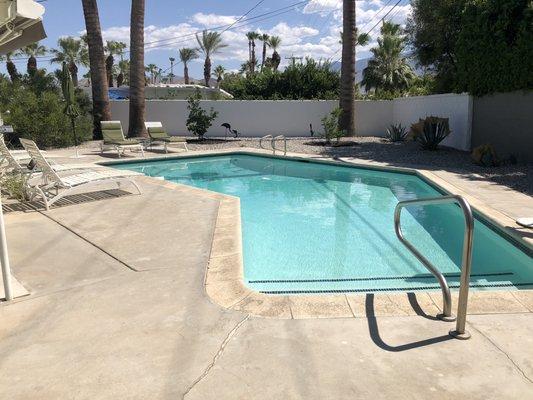 Outdoor pool, very clean. They also have pool floaties in the garage so you don't have to bring your own!