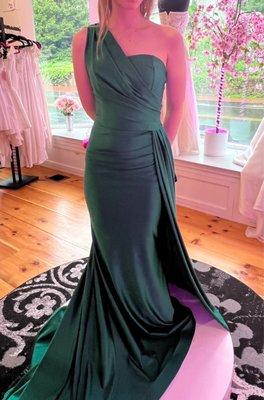 Gorgeous forest green gown- Greek goddess style!