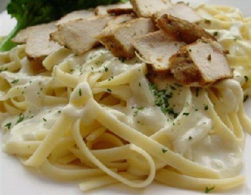 Chicken Alfredo yum