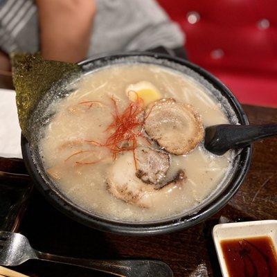 TonKotsu Ramen