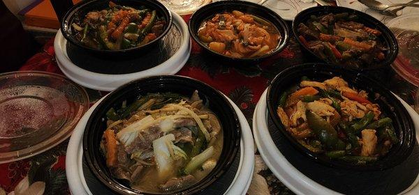 Top left: Basil Sauce beef, Sweet and Sour Sauce chicken,  Eggplant Basil beef,  Bottom left: Ginger Sauce beef, Prik Khing chicken,