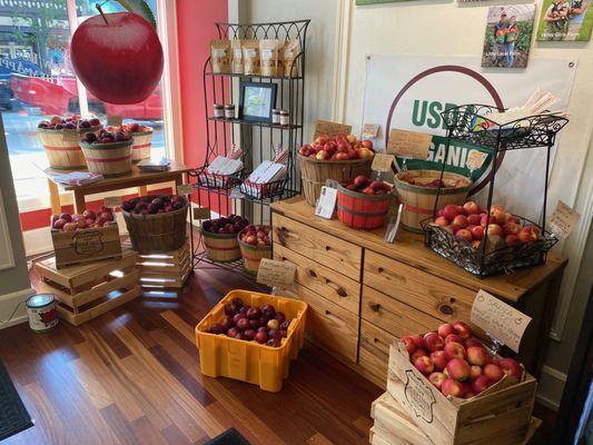 Organic apples from Dream Apple Farm!