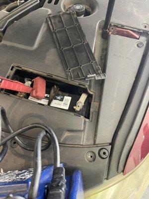 Battery jumpstart service