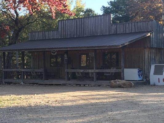 Pinecrest General store