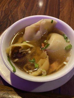 Wonton soup- very good