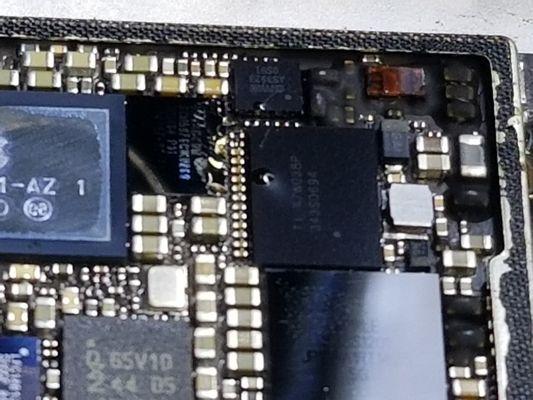 microelectronic repairs under the microscope!