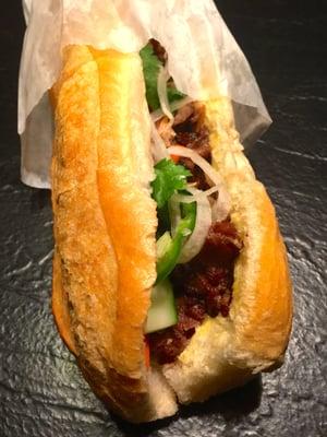 Bánh Mì Heo Nng