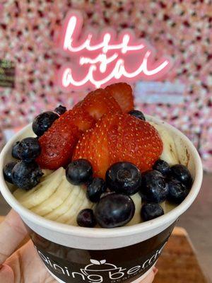 It's raining berries acai bowl