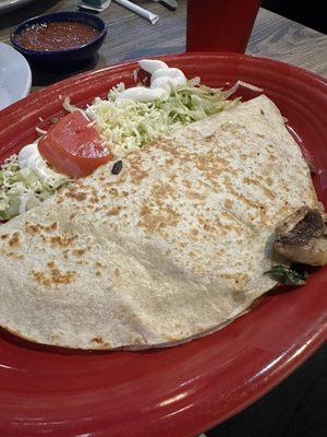 Veggie quesadilla (cheese, spinach, mushrooms, tomatoes - I left off the onions and peppers)