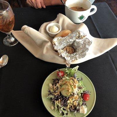 House salad with blue cheese & roasted garlic bulb with fresh bread