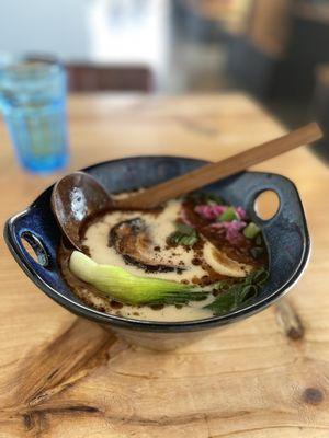 Black garlic paitan ramen