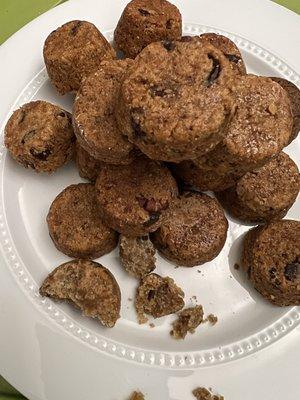 Banana Bliss - Mini muffins is a great source of plant protein, a blend of exotic nuts, fresh banana, Oat Meal, Maple Syrup and Molasses.