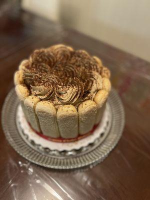 Tiramisu Cake