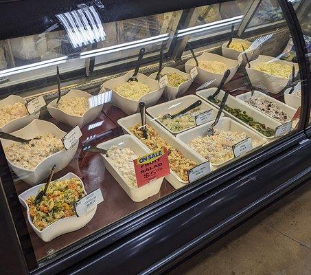 Discover freshly made meals at Z Market in Zimmerman. Drop by and enjoy our delicious meals today!