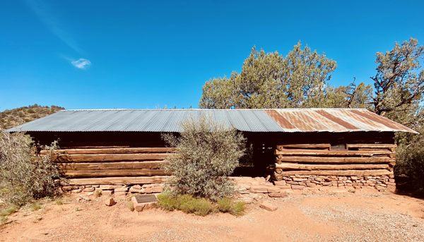 Van Doren's cabin