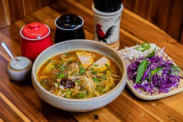 Bún Bò Huế ( Spicy Lemongrass Beef Noodles Soup)