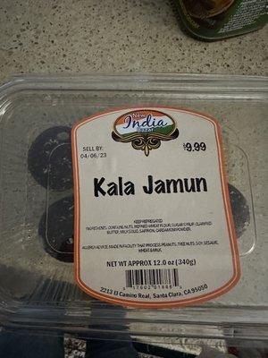 Fungus/mold on kala jamun