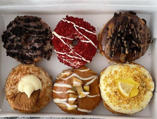 German Chocolate, Red Velvet, Chocolate Truffle, Biscoff Cheescake, Apple Cinnamon & Lemon Blueberry