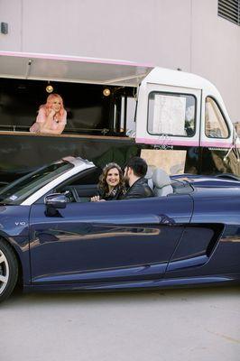 No contact, Drive-Thru Wedding