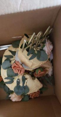 Cake thrown in a box after wedding