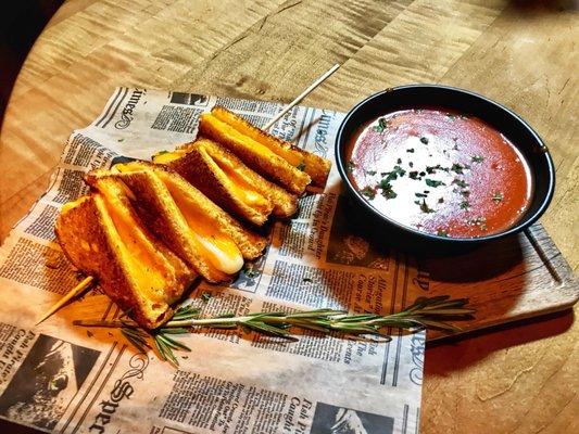 "Grilled Three Cheese Texas Toast and Tomato Soup" @ The Underground - 6/16/18